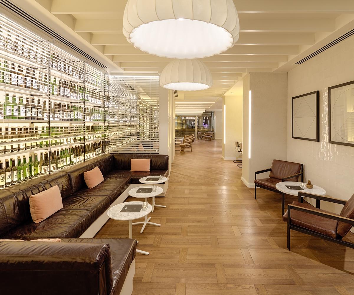H10 Universitat (Adults Only) Барселона Екстериор снимка