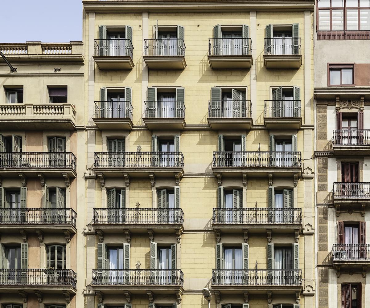 H10 Universitat (Adults Only) Барселона Екстериор снимка